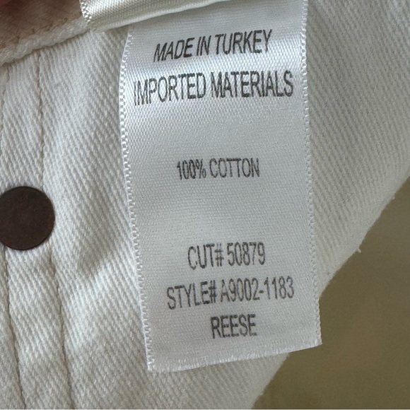 AGOLDE Size 25 Reese Cut Off Denim Jean Shorts Tissue Button Fly A9002-1183 - Picture 9 of 12